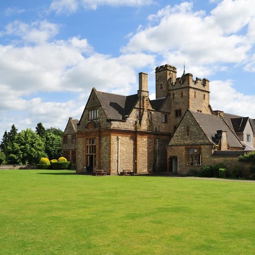 Winchester House School